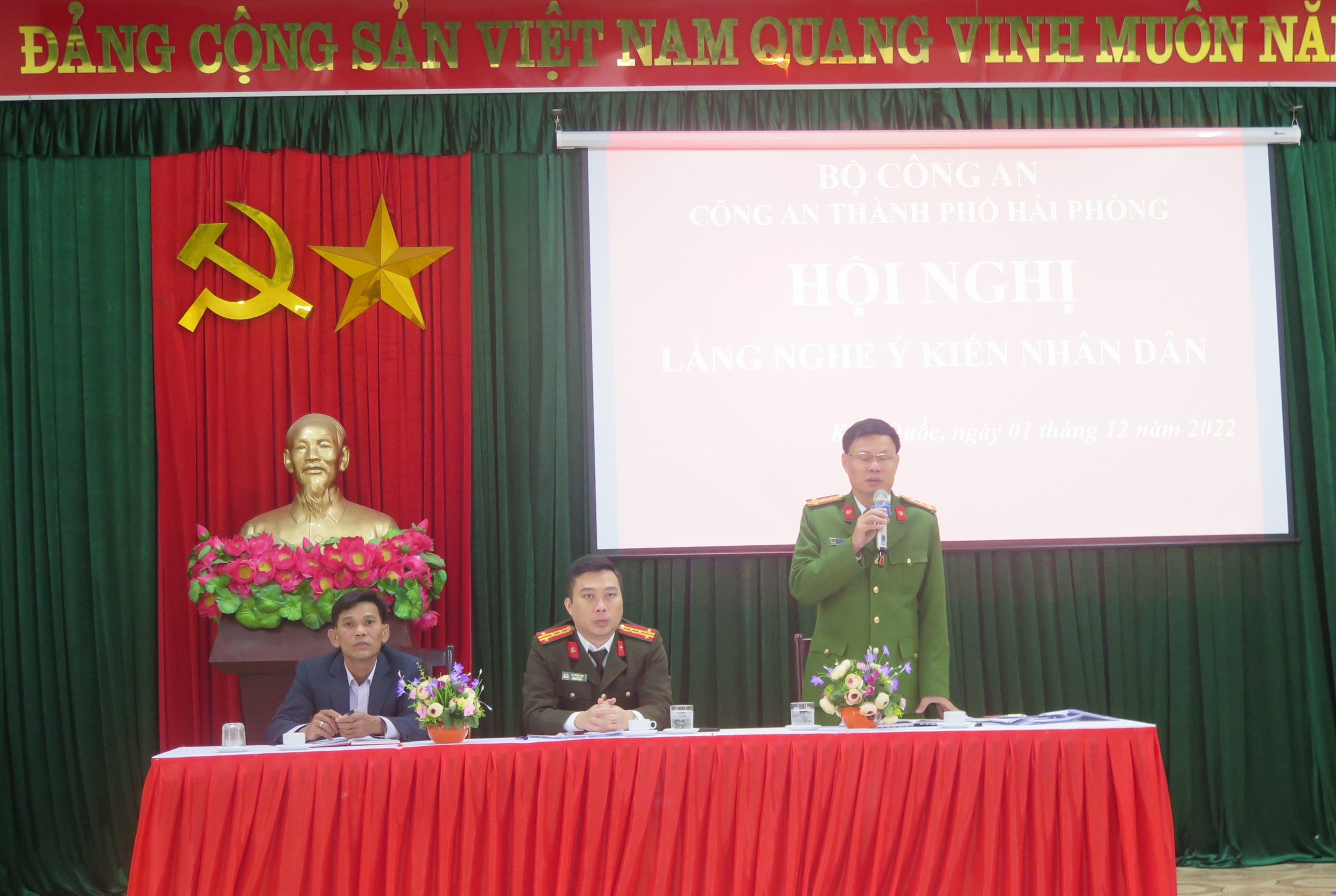 Lắng nghe phản ánh của Nhân dân về lực lượng Công an cơ sở tại huyện Kiến Thụy